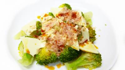 ブロッコリーのおかかチーズ