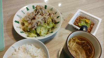 春キャベツと豚の蒸し煮