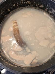 生のたけのこをゆでる