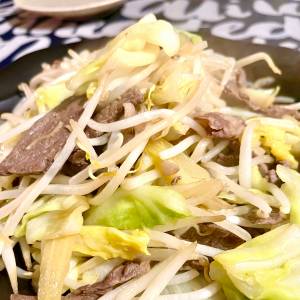 春キャベツで肉野菜炒め
