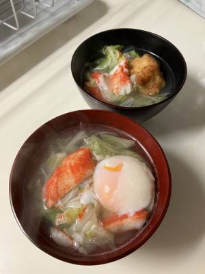 レタスとベーコンのスープ