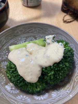 ブロッコリーのごまみそあえ