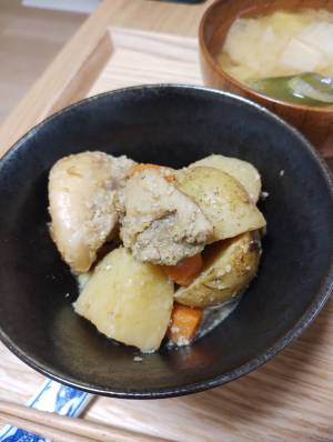 新じゃがのごま煮