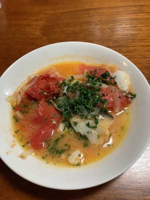 トマトと切り身魚のアクアパッツァ