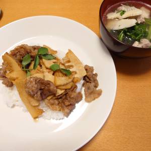 たけのこと豚肉の混ぜご飯