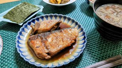 ぶりのうまみ酢照り焼き