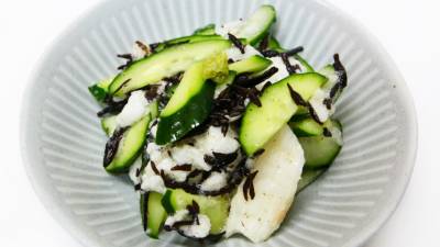 ひじきと長芋のわさびあえ