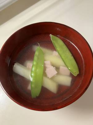 じゃがいもとスナップえんどうのスープ