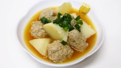 鶏つくねと長芋の煮物