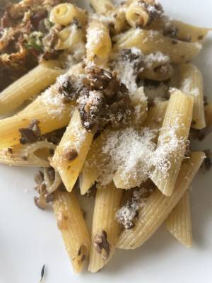 きのこソースのクリームパスタ