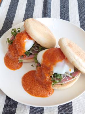 エッグベネディクト