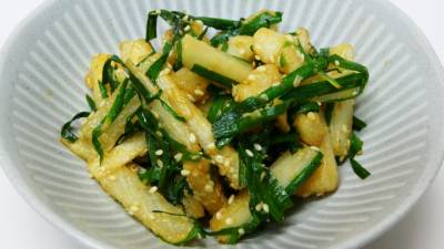 長芋とにらの炒め物