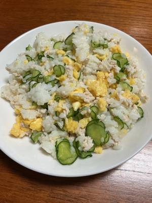 レモン鶏そぼろずし