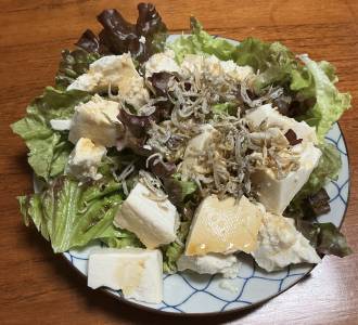 カリカリちりめんじゃこのサラダ