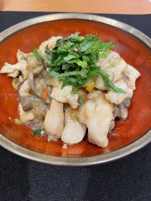 鶏肉ときくらげのピリ辛炒め