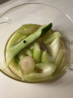 きゅうりとセロリのピクルス