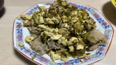 豚バラ肉と豆腐の高菜炒め