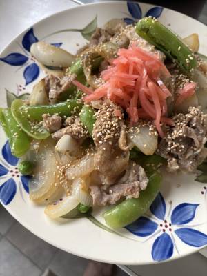 たまねぎと豚こまのわんぱく炒め