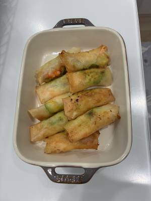 えびとアボカドの春巻