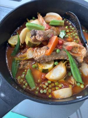 スペアリブと春野菜のトマト煮