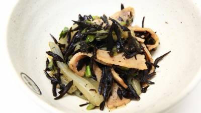 ひじきとベーコンのうま煮