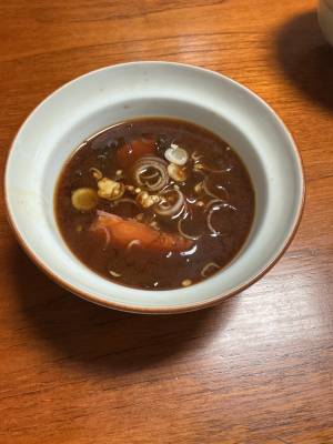 トマトともずくのみそ汁