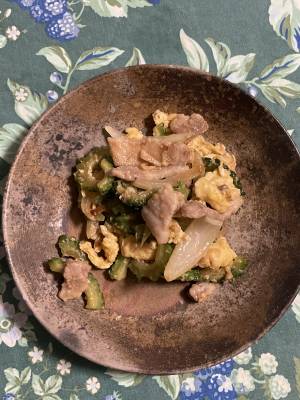 ゴーヤーのにんにくみそチャンプルー