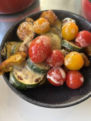 鶏とズッキーニのカレーじょうゆ