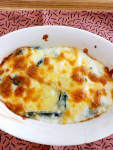 ほうれんそうとゆで卵のグラタン