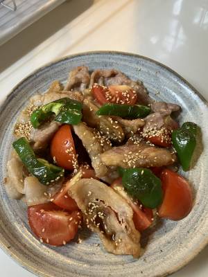 カリカリ豚とトマトの甘酢あえ