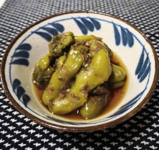 丸ごとピーマンのくったり煮