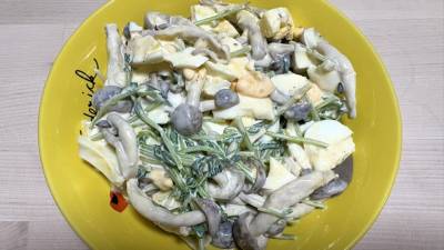 ゆで卵の中国風サラダ