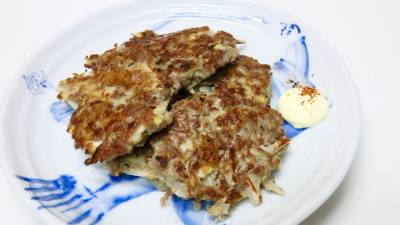 ひき肉とごぼう、長芋のつくね焼き