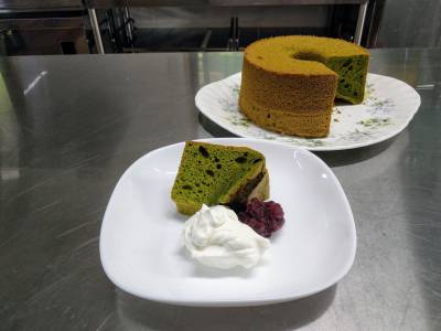 抹茶シフォンケーキ