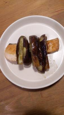 なすとさけの照り焼き