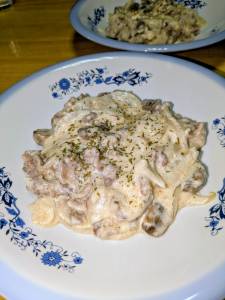 クリーミービーフストロガノフ