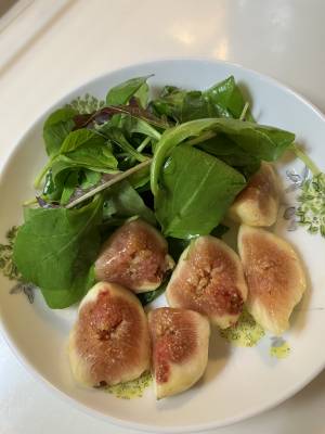 いちじくと春菊のあえ物