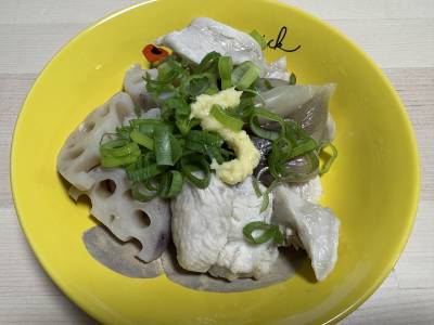 焼きみょうがと鶏むね肉の葛煮