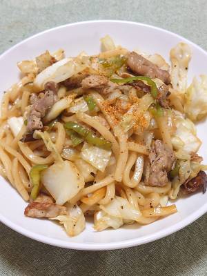 めんつゆ風味の焼きうどん