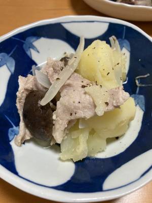 塩バター肉じゃが