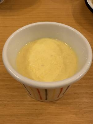 冷たいコーンスープ