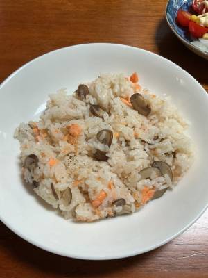 マッシュルームとさけのピラフ