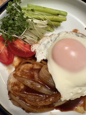 豆腐のポークハンバーグ