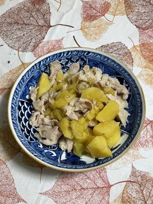 さつまいもと豚バラの煮物