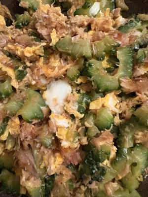 ツナとゴーヤーのチャンプルー