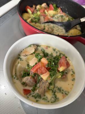 じゃがいもと鶏のトマトクリーム煮