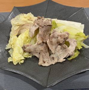 白菜と豚肉の香り蒸し煮