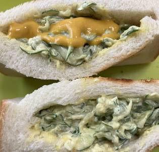 ポケットトースト（ハムチーズオムレツ）