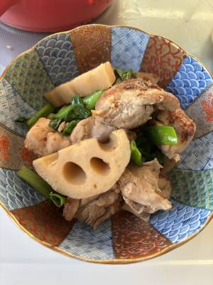 れんこんと骨付き鶏の塩煮