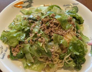 豚ひき肉の甘辛焼きそば